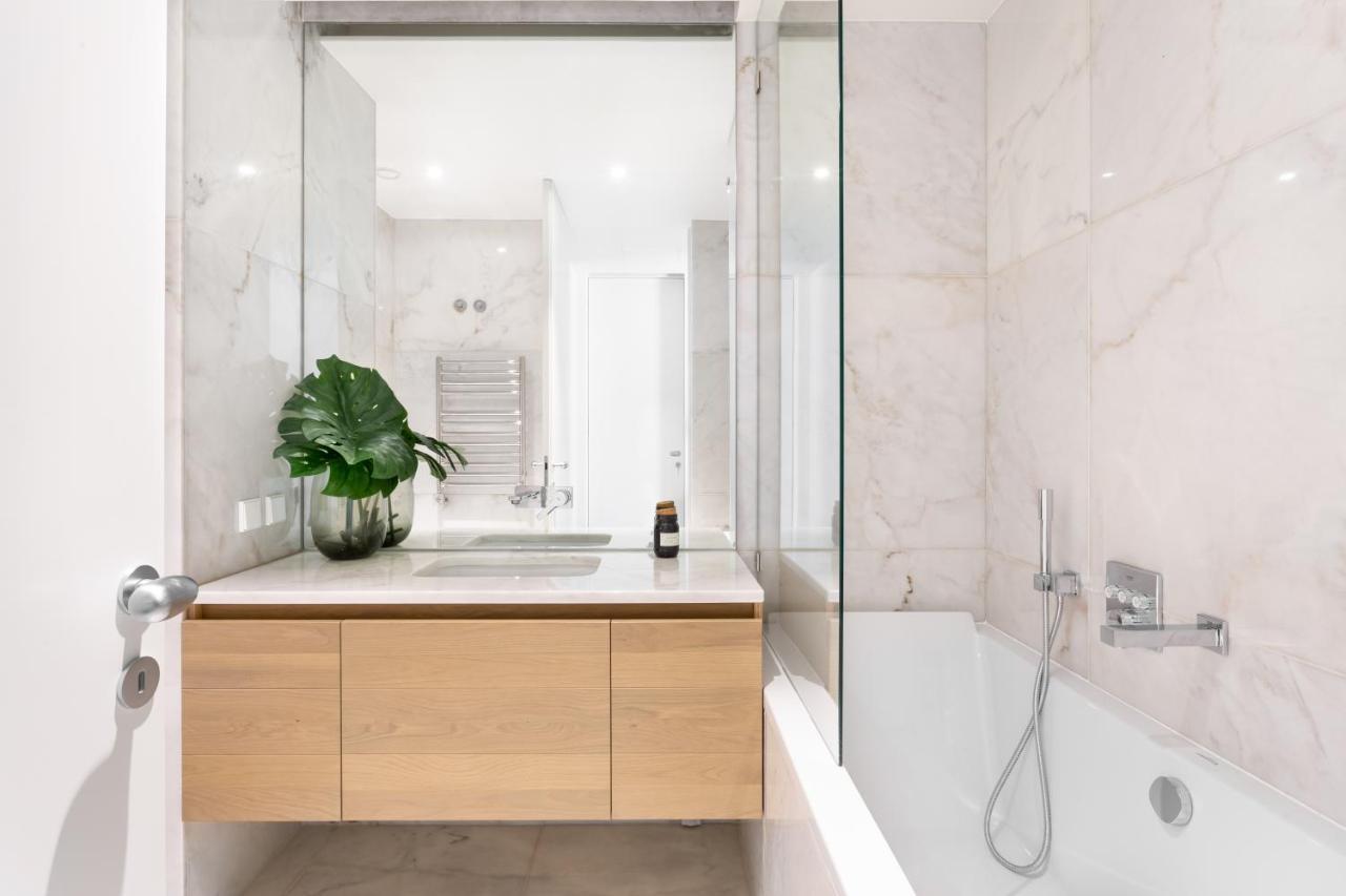 Joivy Elegant 1-Br Apartment In Perfect Centre Lisbon Exterior photo